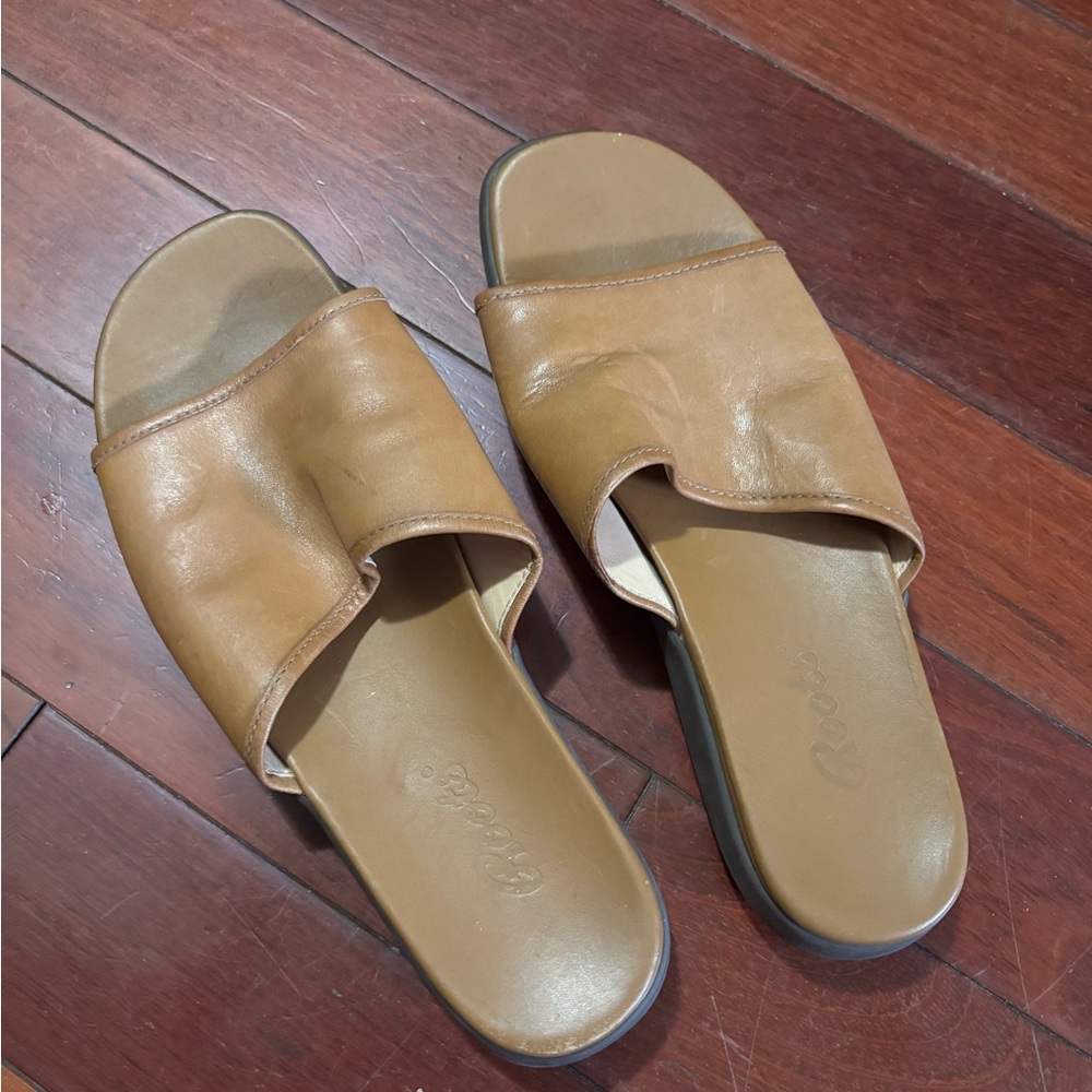 Roots Leather Slide Sandals 8 Brown